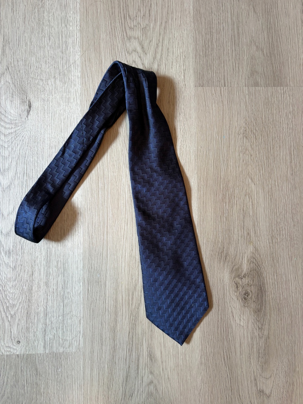 Alfani Men’s Navy Blue Geometric Silk Tie